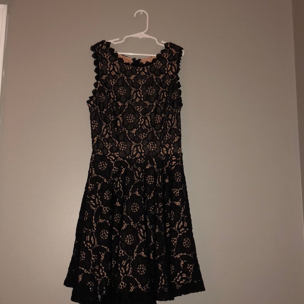 NWT Women’s formal lace dress